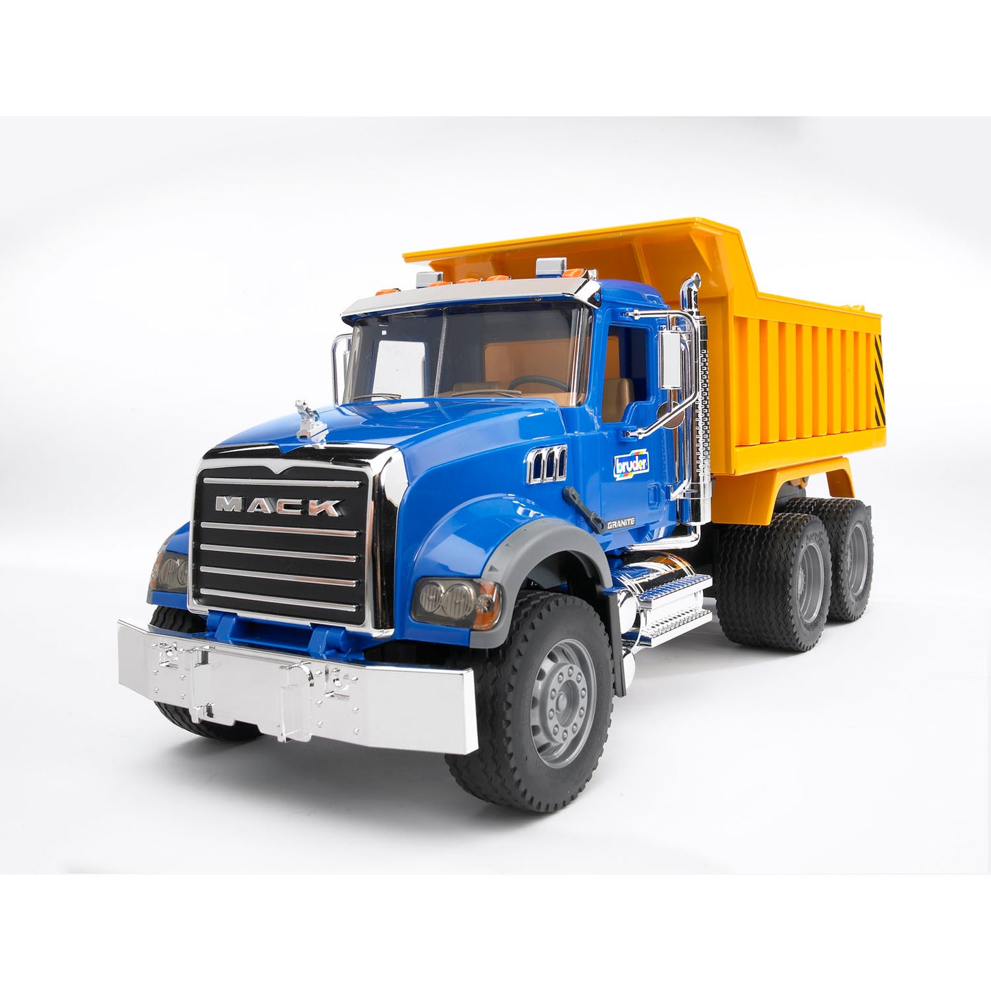 Bruder 02815 Mack Granite Dump Truck